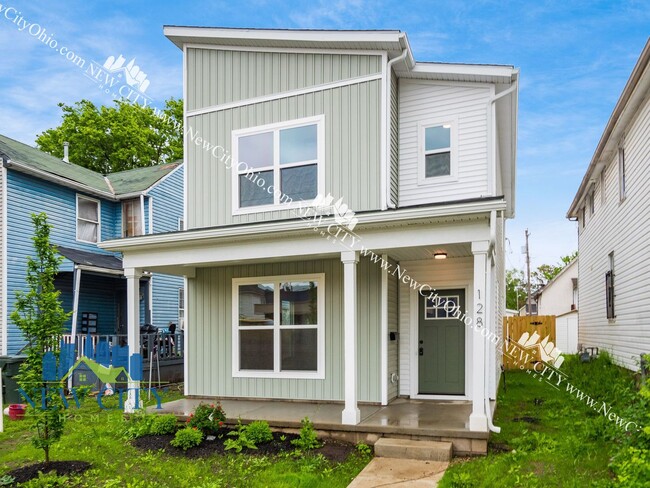 Building Photo - 2026 NEW YEAR SPECIAL! No App Fee! Newly Built 3 Bedroom 2.5 Bathroom Home!