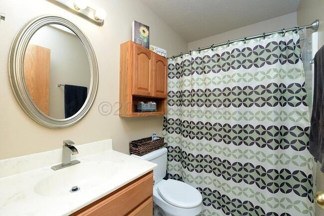 Building Photo - 2565 Amber Valley Ct