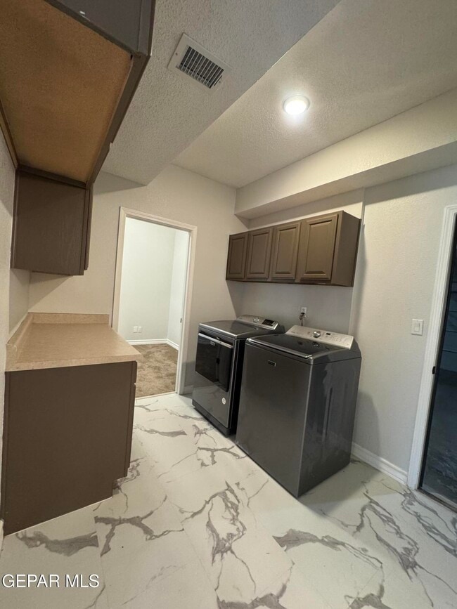 Building Photo - 485 Jeweled Mesa Ct