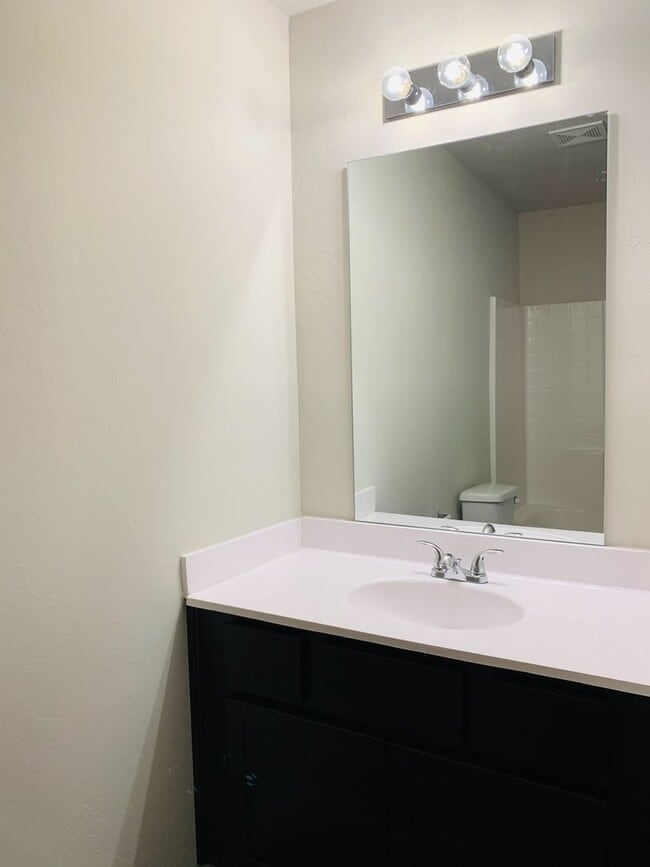 Building Photo - Newer Construction Home for Rent!