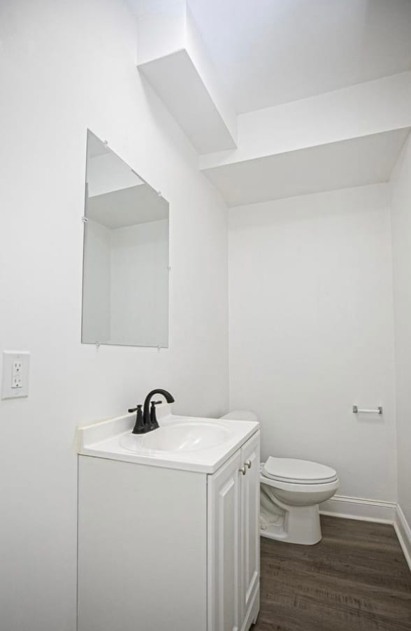 Building Photo - 6170 Lawnton St