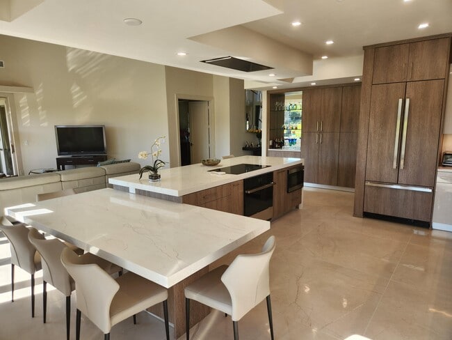 Building Photo - 5480 NW 41st Terrace