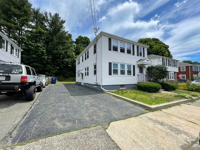 Building Photo - 36 Barstow St