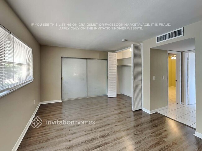 Building Photo - 1400 S Hercules Ave