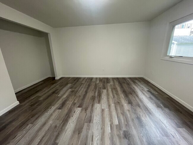 Building Photo - 23 Taylor St