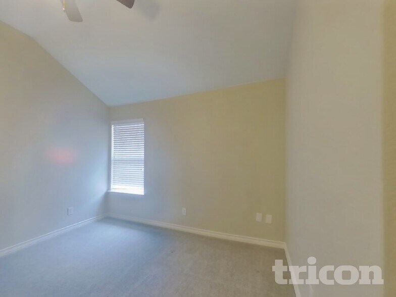 Building Photo - 1116 Monticello Dr