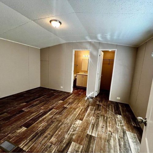 Building Photo - 210 Robin Dr