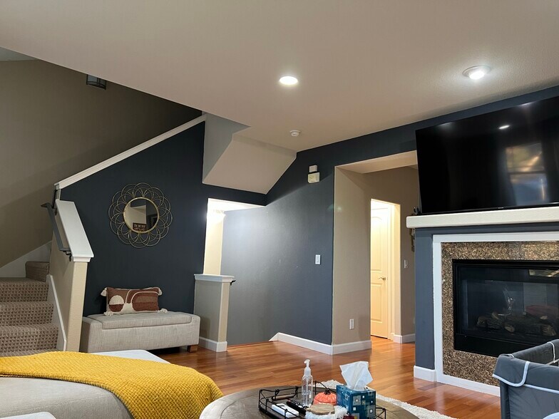 Building Photo - 655 MacArthur Blvd