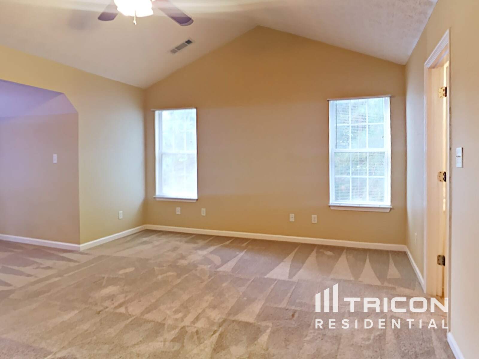 Building Photo - 1040 Kirtley Way SE
