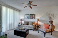 Building Photo - Acclaim