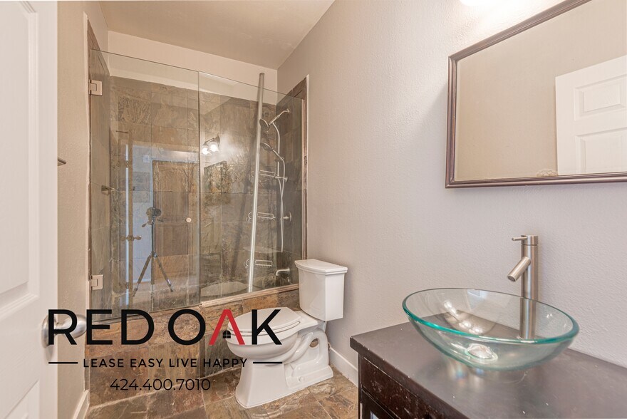 Building Photo - 2463 Sawtelle Blvd