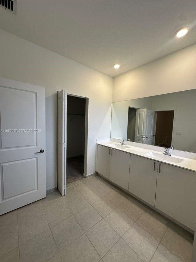 Building Photo - 13386 SW 287th Ter