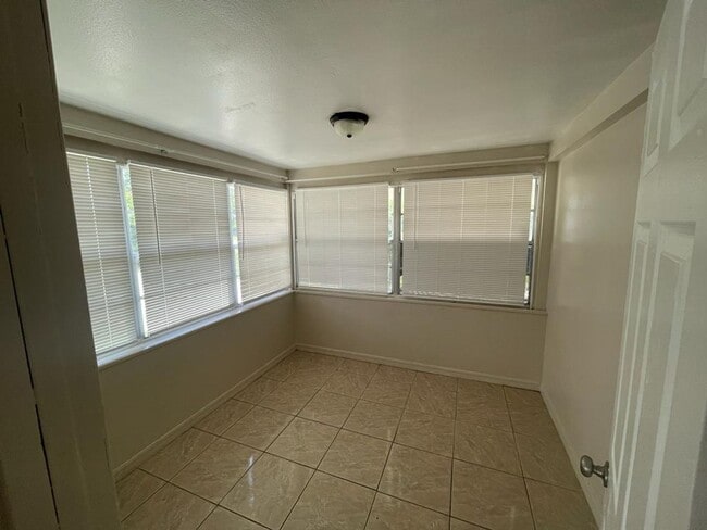 Building Photo - Charming Haven: Uncover Your Dream Home at 2026 JPV Street!