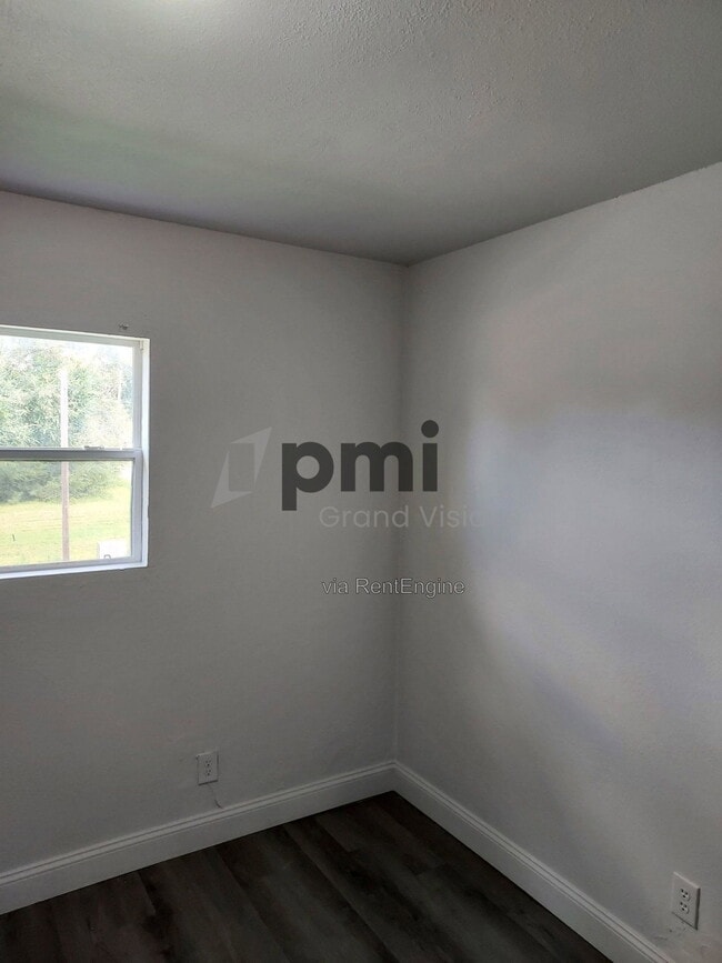Building Photo - 801 Cantrell Heights St