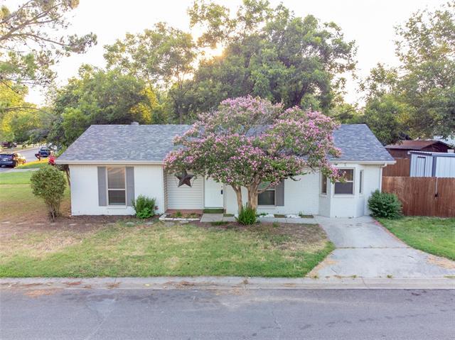 Building Photo - 1717 Meadow Oak Dr