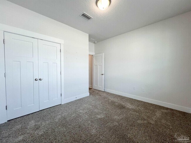 Building Photo - 6321 Sonoma Ln