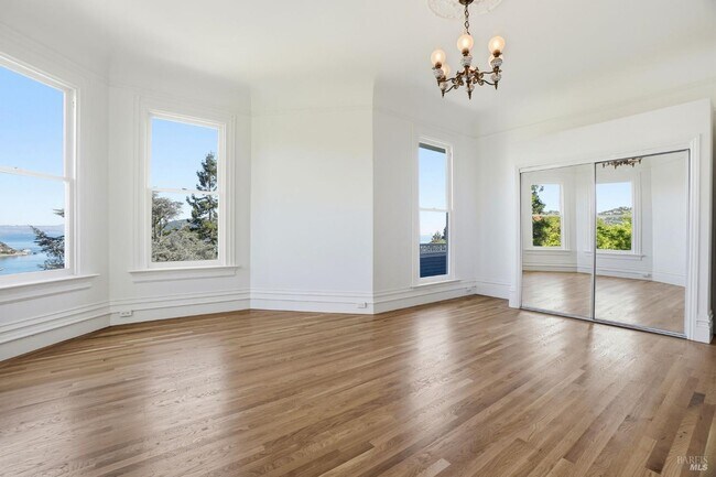 Building Photo - 172 Bella Vista Ave