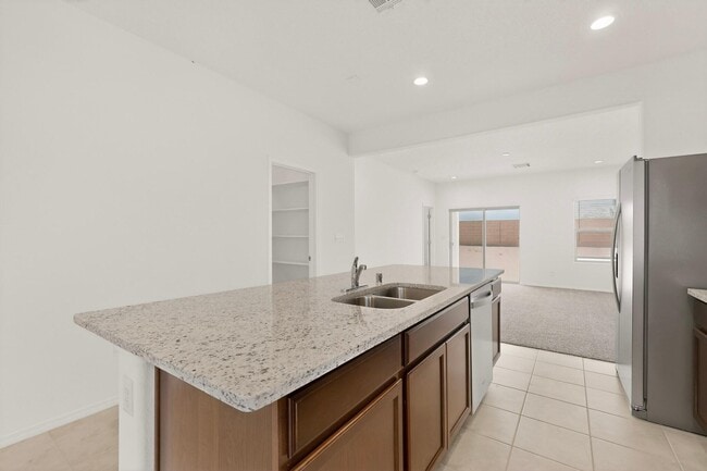 Building Photo - 308 Prism Ave SW
