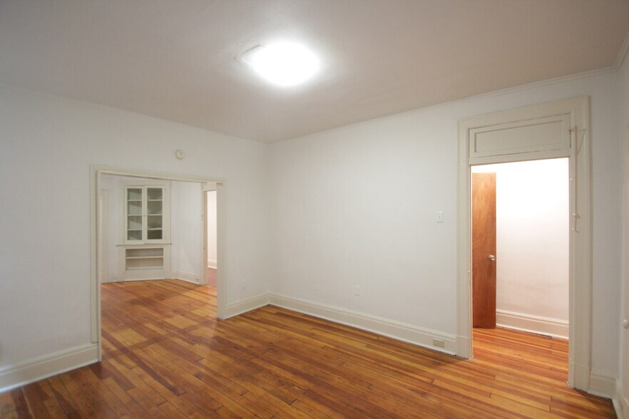 Building Photo - 407 Franklin Ave