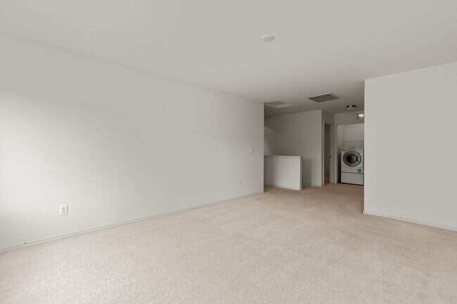 Building Photo - Stunning 3 bed, 2.5 bath home in desirable Bothell neighborhood