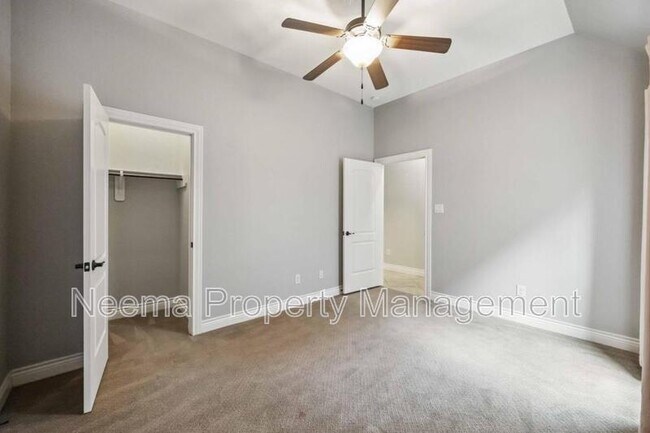 Building Photo - 2423 Rosillos Peak Dr