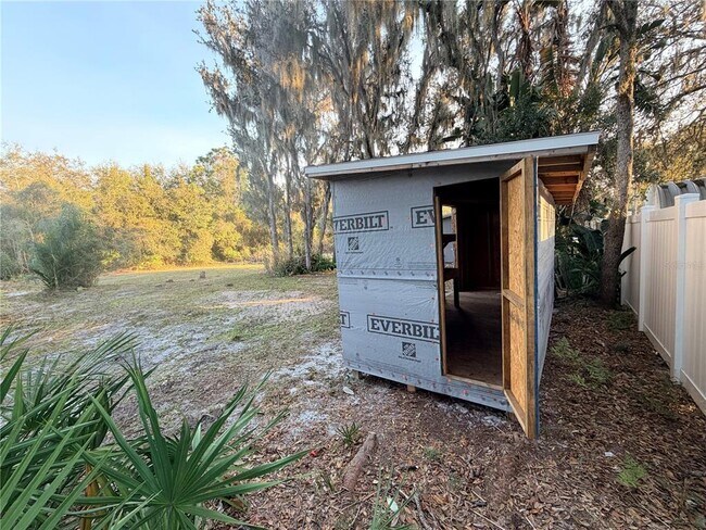 Building Photo - 5195 Countryside Ct