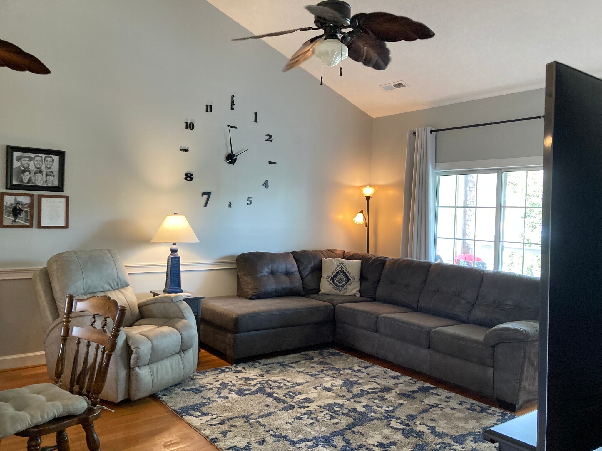 Building Photo - 4241 Hibiscus Dr