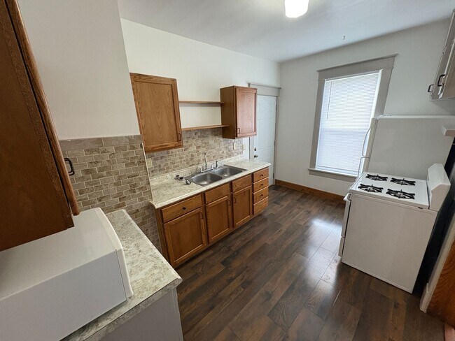 Building Photo - 1234 Goodhue Blvd