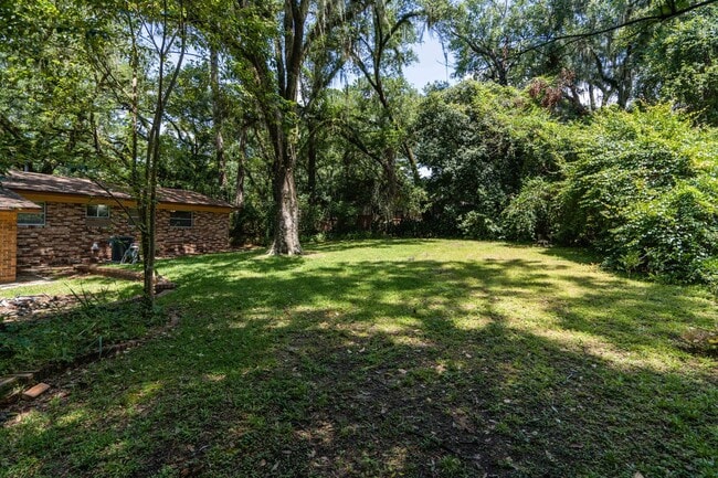 Building Photo - 3BR/2BA Home