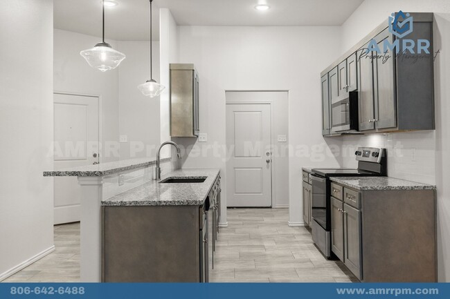 Building Photo - 2 Bedroom In Frenship ISD!