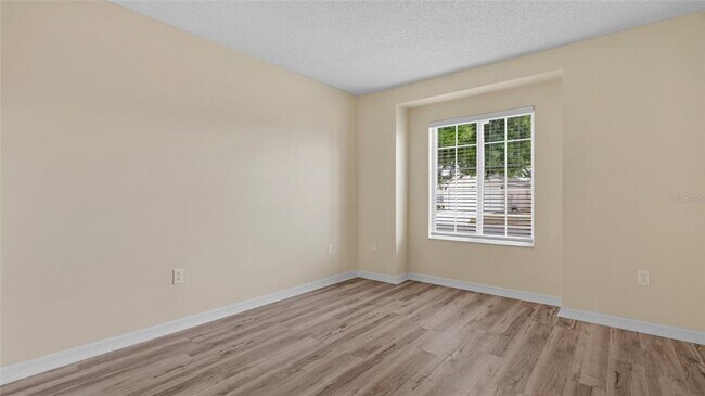 Building Photo - 12923 Fieldmoor Ct