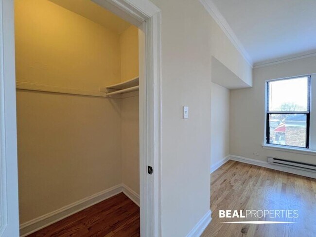 Building Photo - 0 bedroom in CHICAGO IL 60640