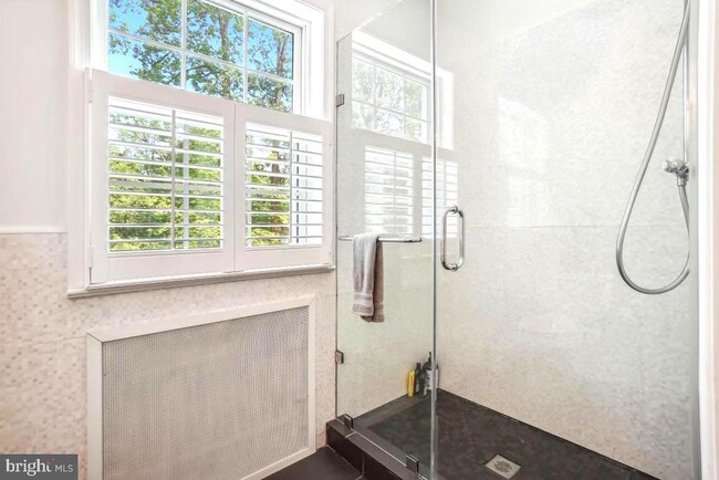 Building Photo - 4515 29th St NW