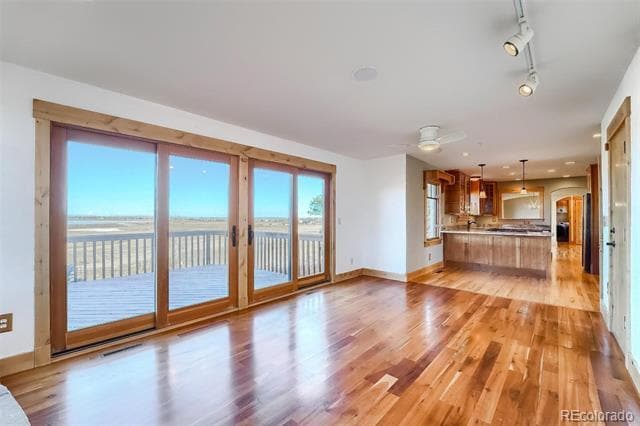 Building Photo - 7183 Alpenglow Ct