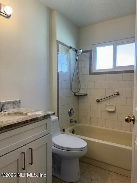 Building Photo - 3907 Grand Central Pl W