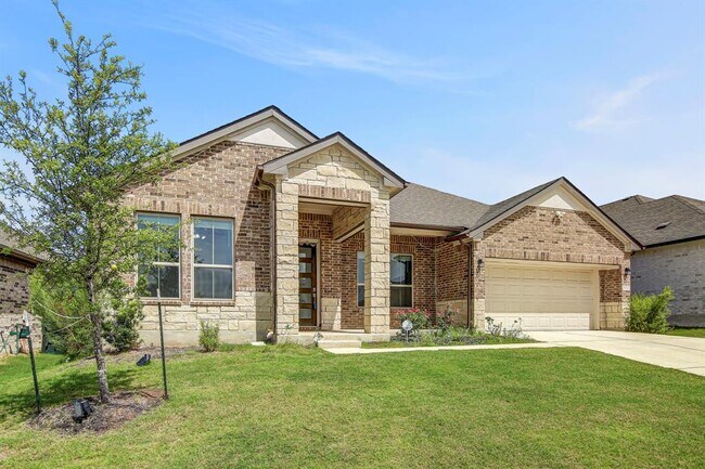 Building Photo - 18012 Stefano Dr