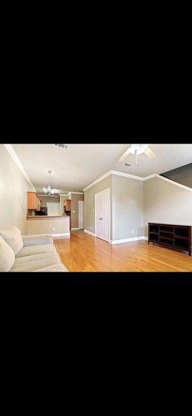 Building Photo - 5234 Arlington Ct