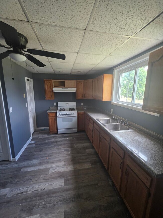 Building Photo - McKeesport - 3 Bed 1 Bath - Home for Rent