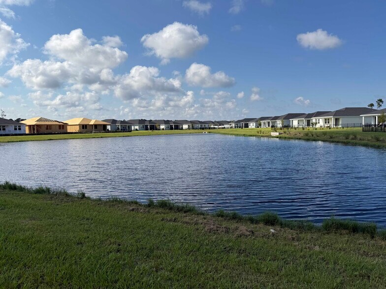 Building Photo - 74 Tequesta Ct