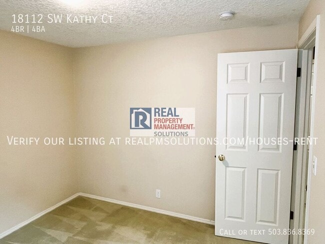 Building Photo - 18112 SW Kathy Ct