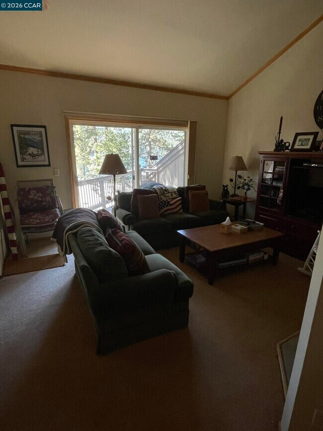 Building Photo - 15466 Donner Pass Rd