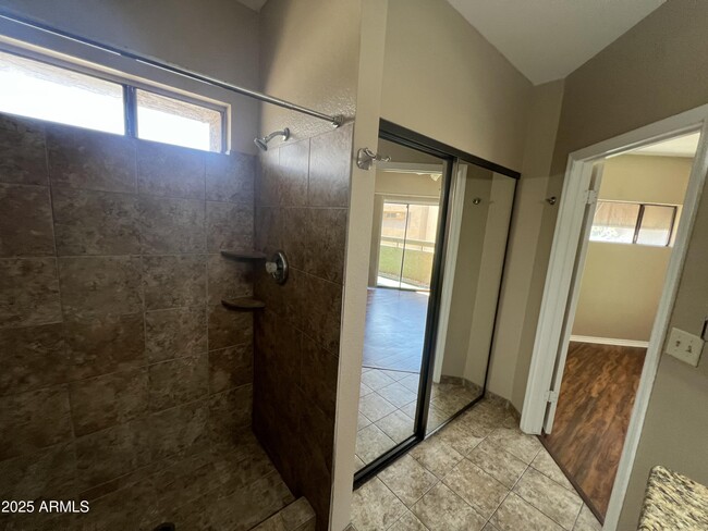 Building Photo - 1287 N Alma School Rd