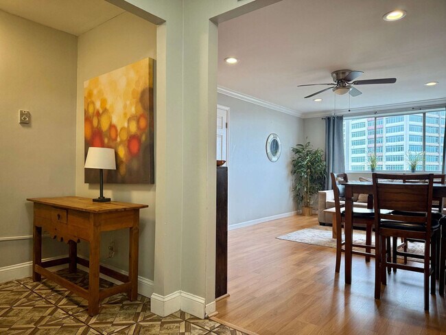 Building Photo - 215 Piedmont Ave NE