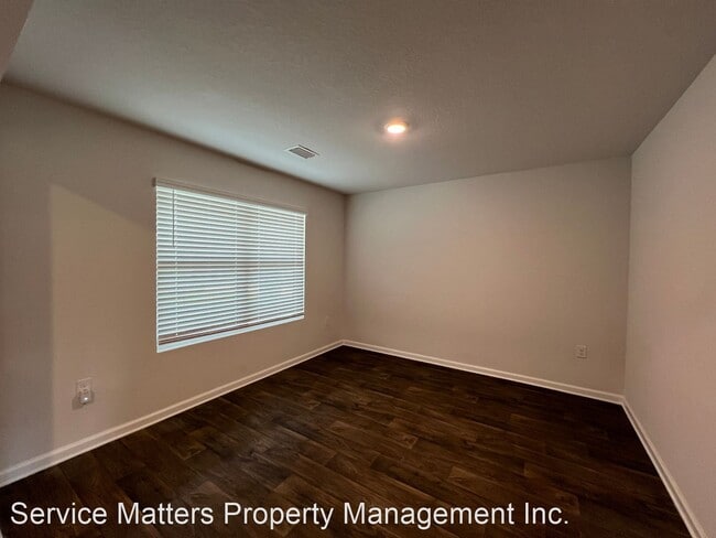 Building Photo - 5 br, 3 bath House - 7571 Oak Lake Blvd