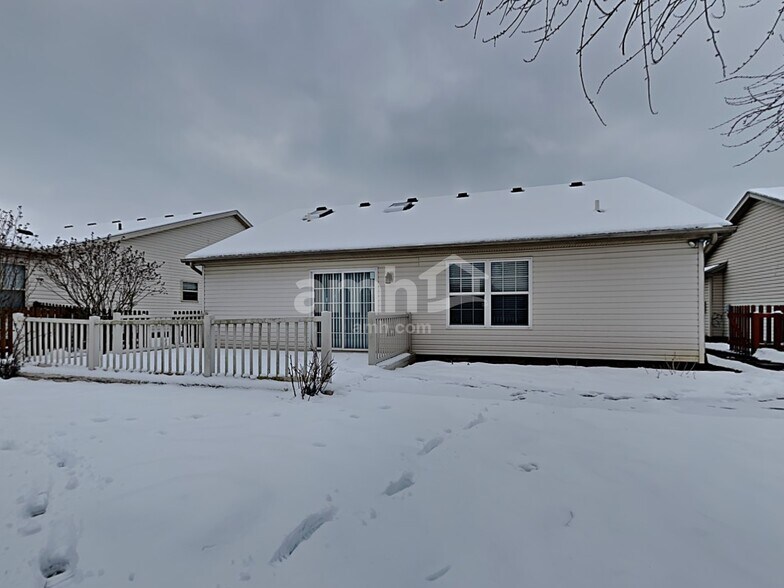Building Photo - 3725 Waterbridge Ln