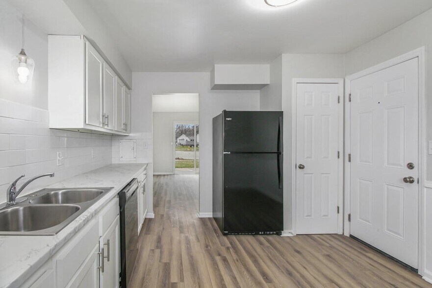 Building Photo - 4240 Norman Dr SE