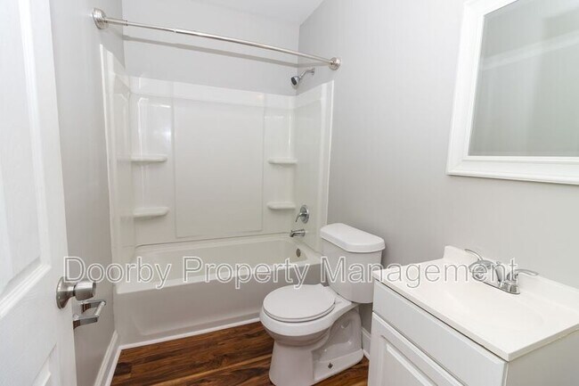 Building Photo - 1712 Tunnel Blvd