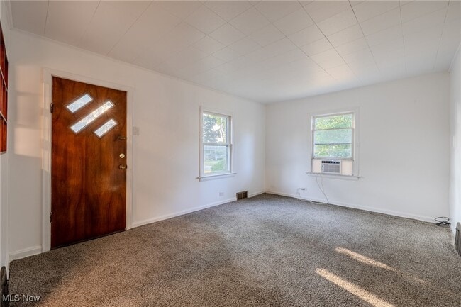 Building Photo - 997 Mohegan Trl