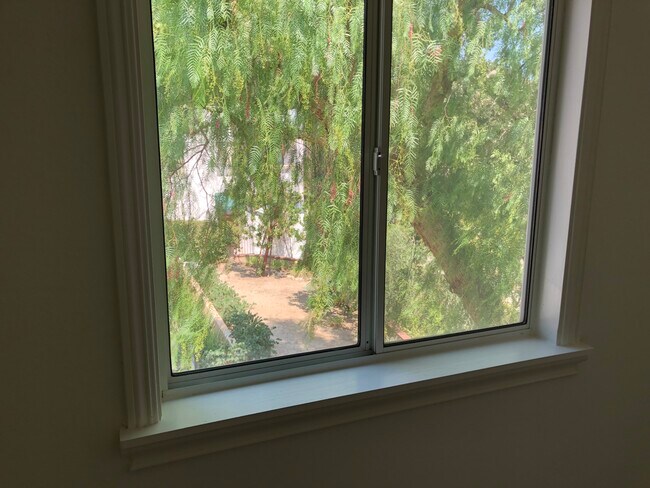Window at 2nd bedroom - 5304 Colodny Dr