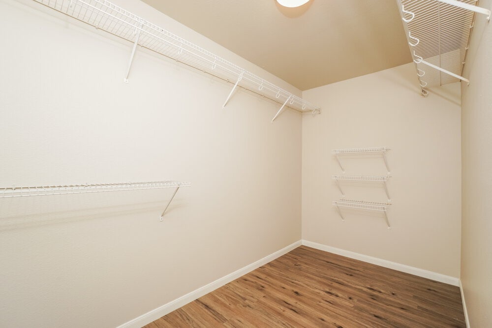 Building Photo - 120 Bay Willow